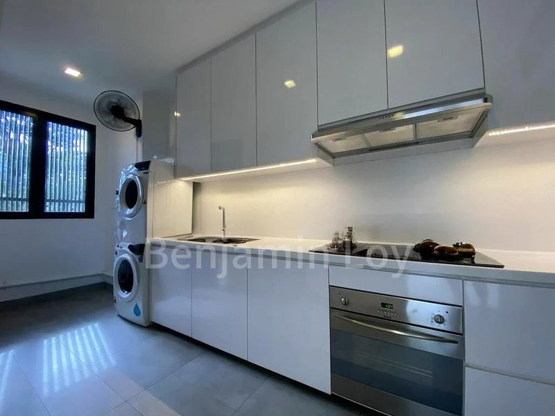 3 Bed Apartment (Condo) for Rent in  Kuie Pong Loft - Image 4