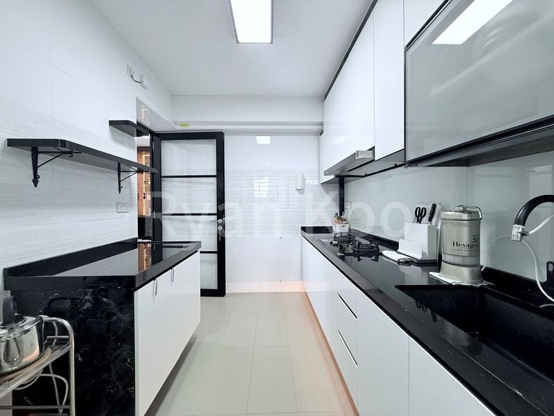 3 Room (3A) HDB for Sale in  83B Circuit Road - Image 3