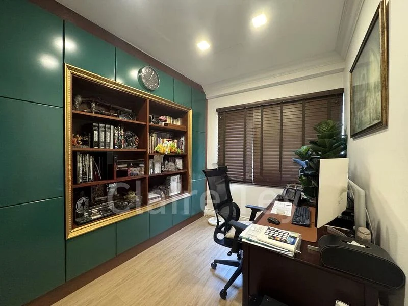 5 Bed Terraced House (Landed) for Sale in Lengkong Tiga - Image 3