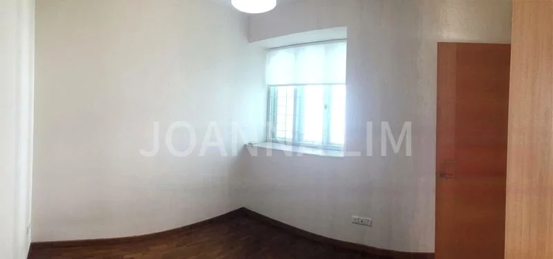 3 Bed Condo for Rent in  Queens - Image 2