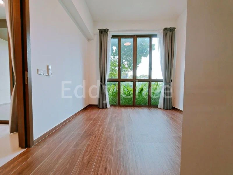 3 Bed Condo for Rent in  Holland Grove Road - Image 5