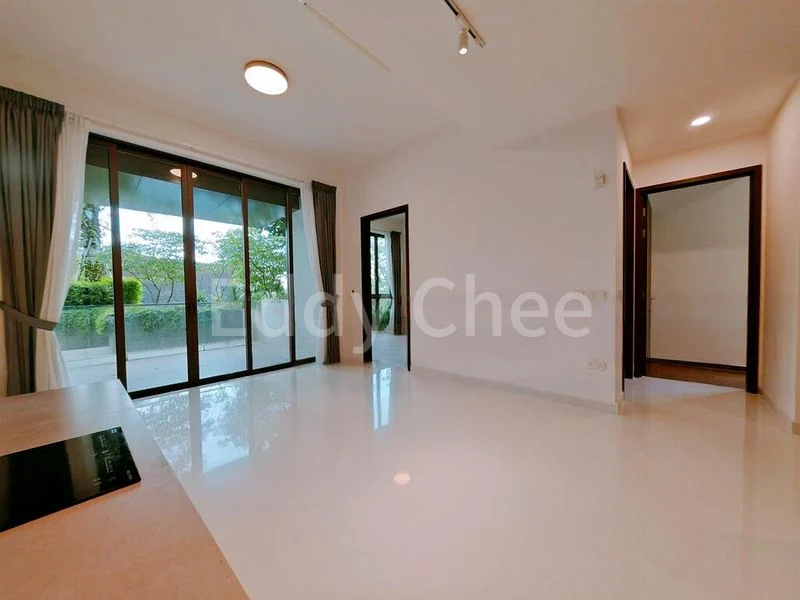 3 Bed Condo for Rent in  Holland Grove Road - Image 8