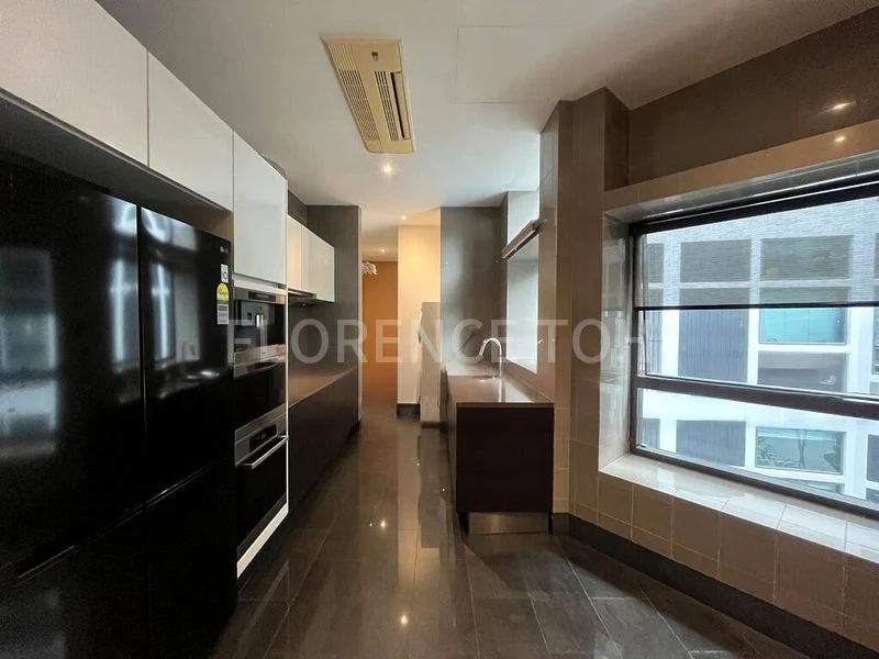 4 Bed Condo for Sale in  Belle Vue Residences - Image 3