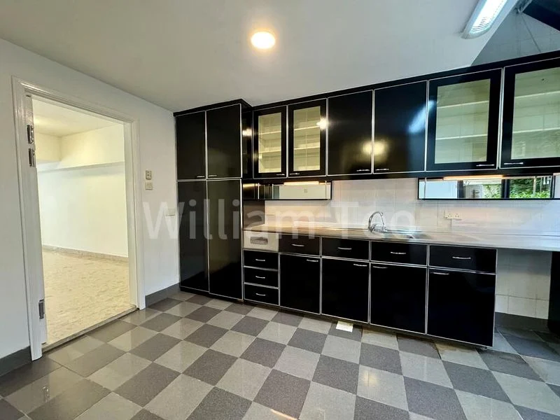 4 Bed Condo for Sale in  The Draycott - Image 2