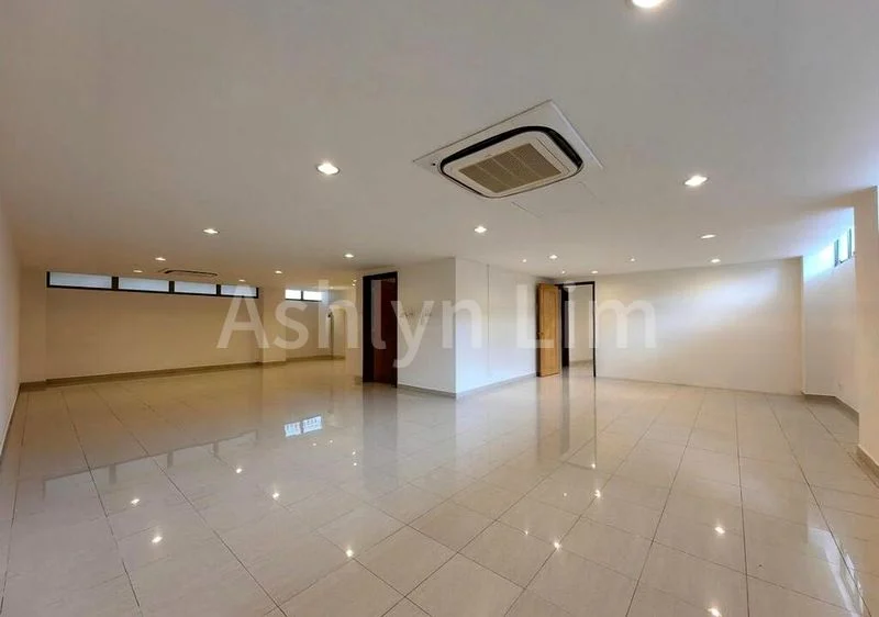 6 Bed Bungalow (Landed) for Rent in  Villas Holland - Image 14