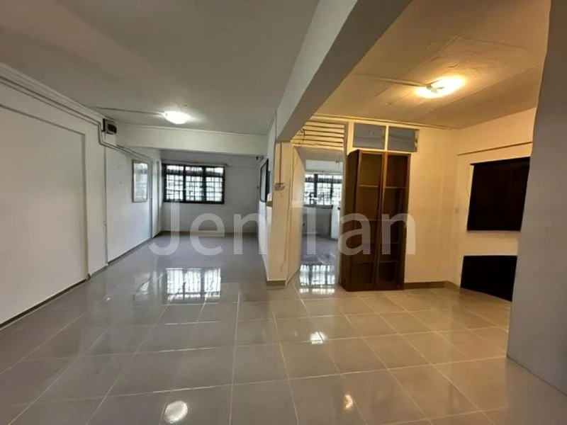 3 Room (3S) HDB for Rent in  111 Woodlands Street 13 - Image 3