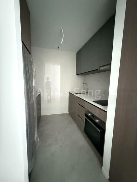 2 Bed Condo for Rent in  The Watergardens At Canberra - Image 7