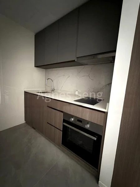 2 Bed Condo for Rent in  The Watergardens At Canberra - Image 9