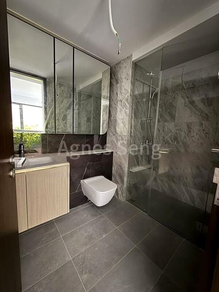 2 Bed Condo for Rent in  The Watergardens At Canberra - Image 4
