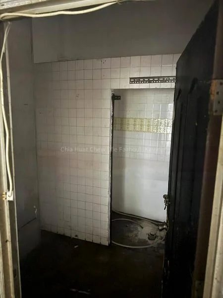 Shop / Shophouse for Rent: 304 Woodlands Street 31 - Image 2