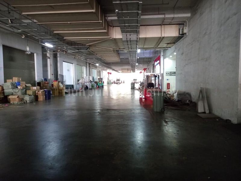 Light Industrial (B1) for Sale: North Spring Bizhub - Image 2