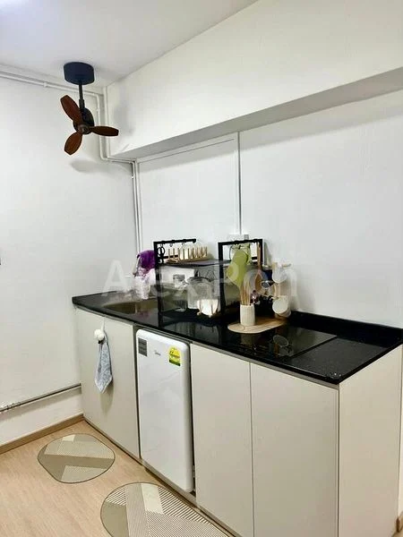 Master Room (Condo) for Rent in People's Park Complex - Image 11