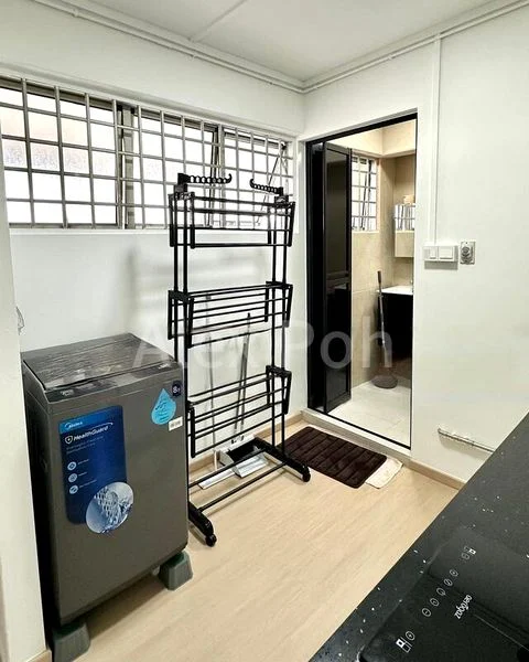 Master Room (Condo) for Rent in People's Park Complex - Image 6