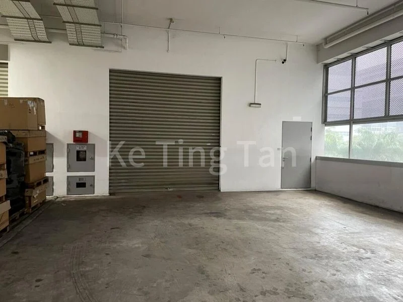 Light Industrial (B1) for Sale: First Centre - Image 1