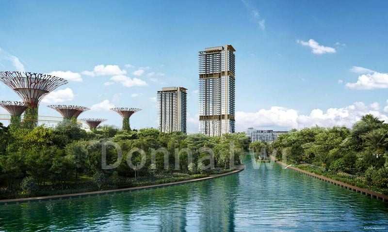 4 Bed Apartment (Condo) for Sale in  Marina Gardens Drive - Image 1