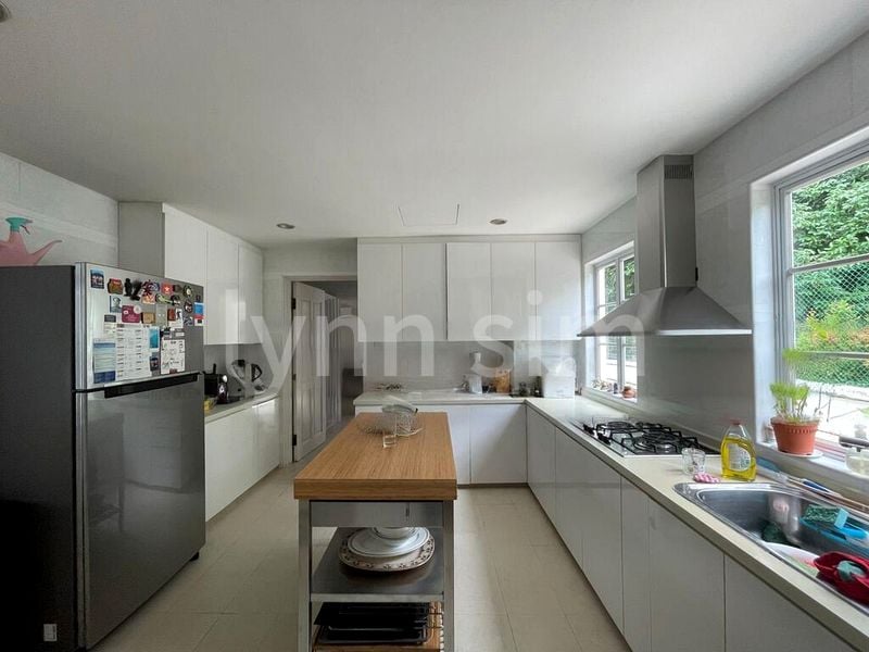 5 Bed Bungalow (Landed) for Rent around  Park Vale - Image 5