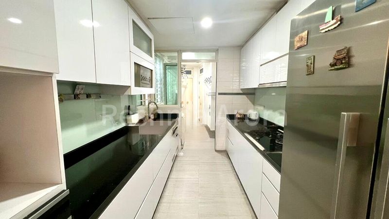 4 Bed Condo for Rent in  Costa Del Sol - Image 8