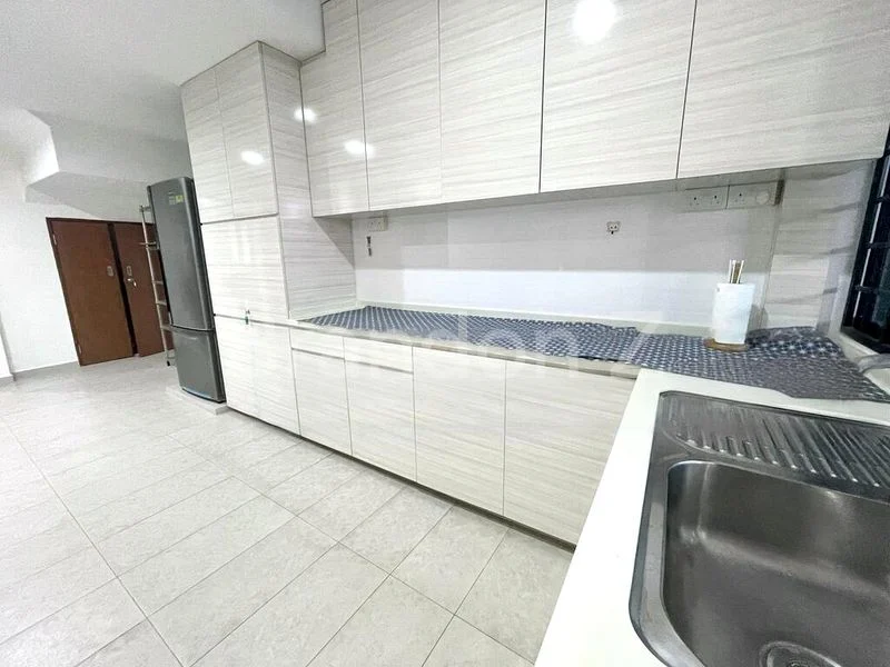 4 Bed Terraced House (Landed) for Sale in  Opera Estate - Image 6