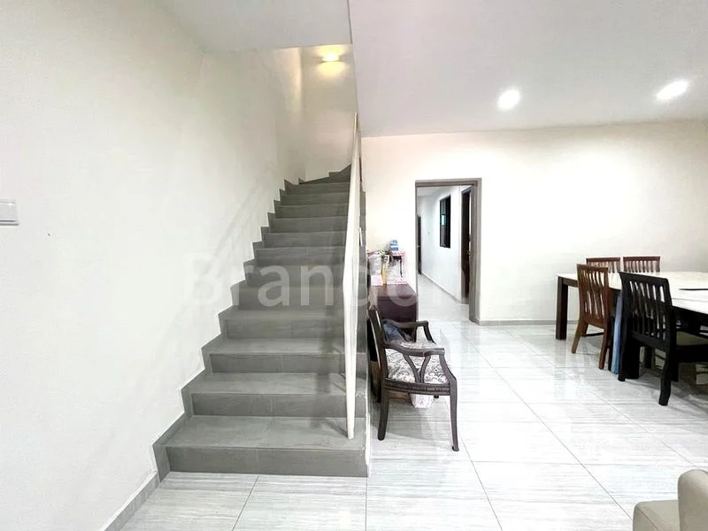 4 Bed Terraced House (Landed) for Sale in  Opera Estate - Image 11
