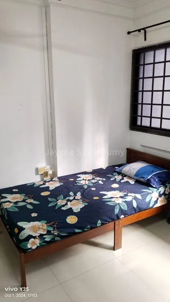 Common Room (HDB) for Rent in  883 Tampines Street 84 - Image 1