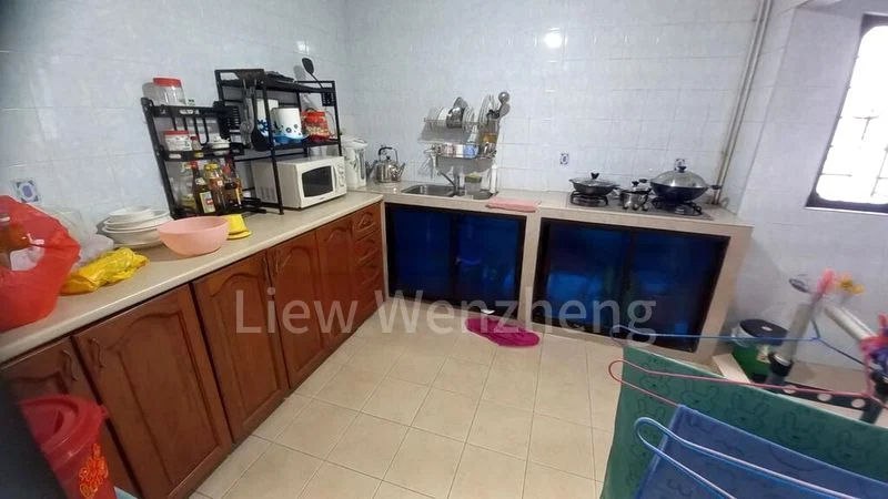 Room (HDB) for Rent in  504A Montreal Drive - Image 8