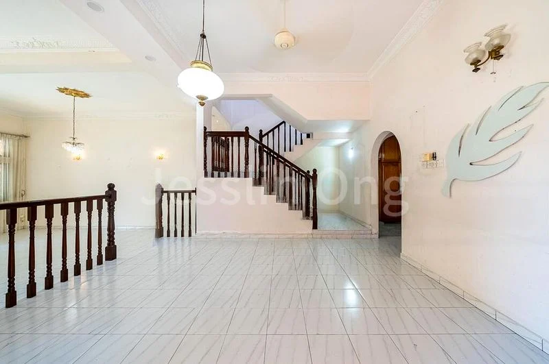 4 Bed Corner Terrace (Landed) for Sale in  Kembangan Estate - Image 3