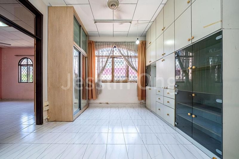 4 Bed Corner Terrace (Landed) for Sale in  Kembangan Estate - Image 16