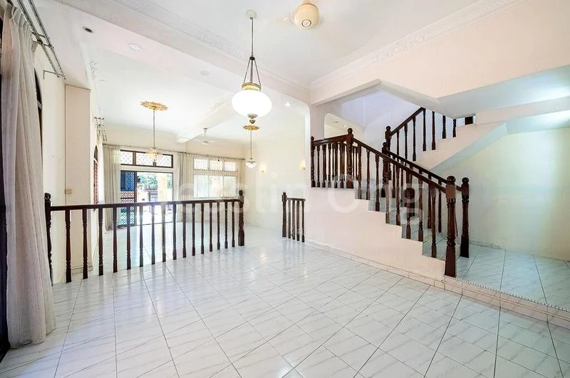 4 Bed Corner Terrace (Landed) for Sale in  Kembangan Estate - Image 4