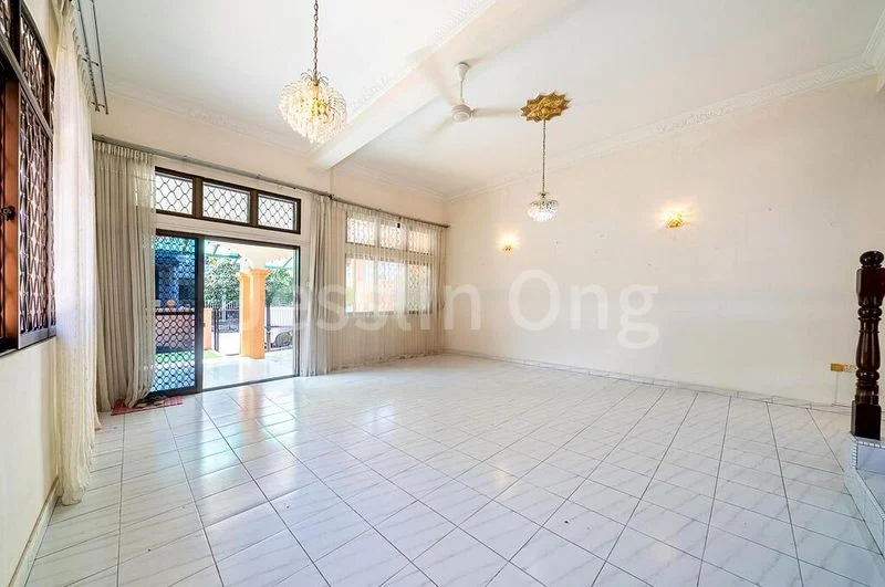 4 Bed Corner Terrace (Landed) for Sale in  Kembangan Estate - Image 2