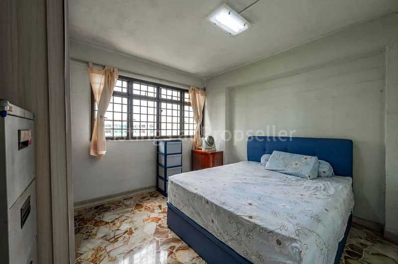 5 Room (5STD) HDB for Sale in 16 Hougang Avenue 3 - Image 7