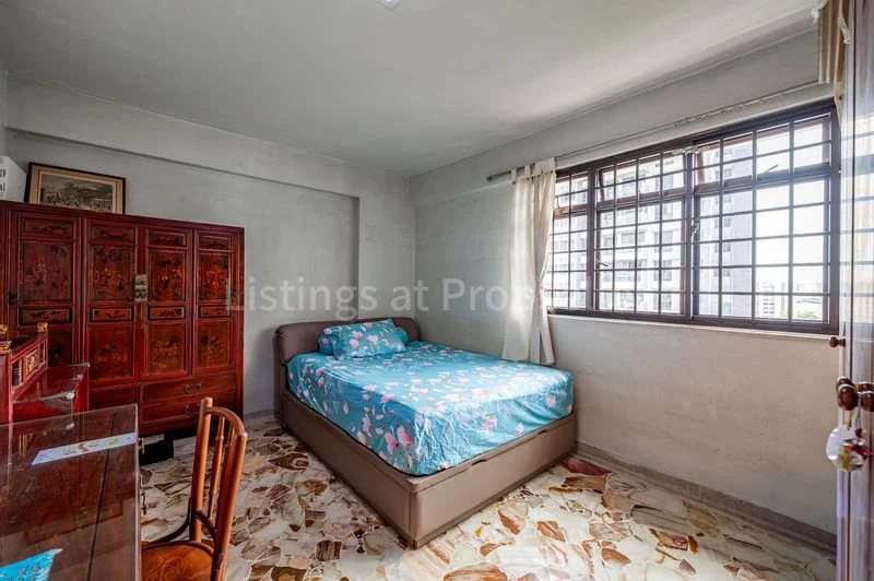 5 Room (5STD) HDB for Sale in 16 Hougang Avenue 3 - Image 8