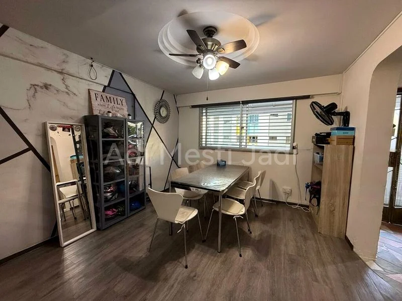 Maisonette HDB for Sale in  542 Bukit Batok Street 52 - Image 8