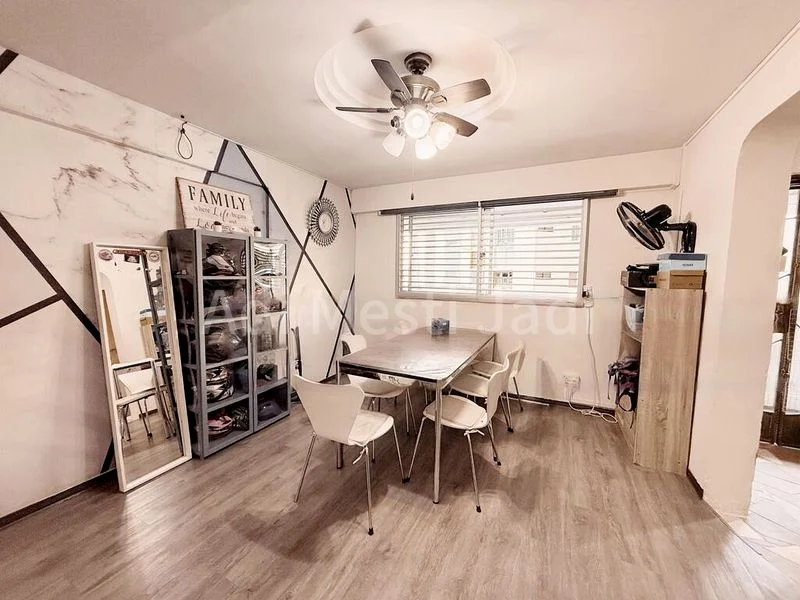 Maisonette HDB for Sale in  542 Bukit Batok Street 52 - Image 3