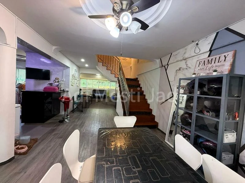 Maisonette HDB for Sale in  542 Bukit Batok Street 52 - Image 6