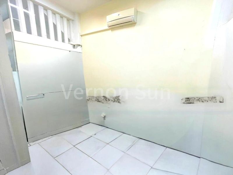 Office for Rent: 311 Old Birdcage Walk - Image 4