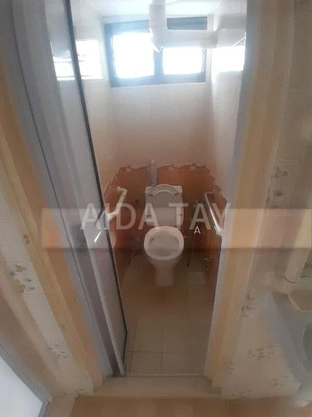 Common Room (HDB) for Rent in  59 Marine Terrace - Image 10