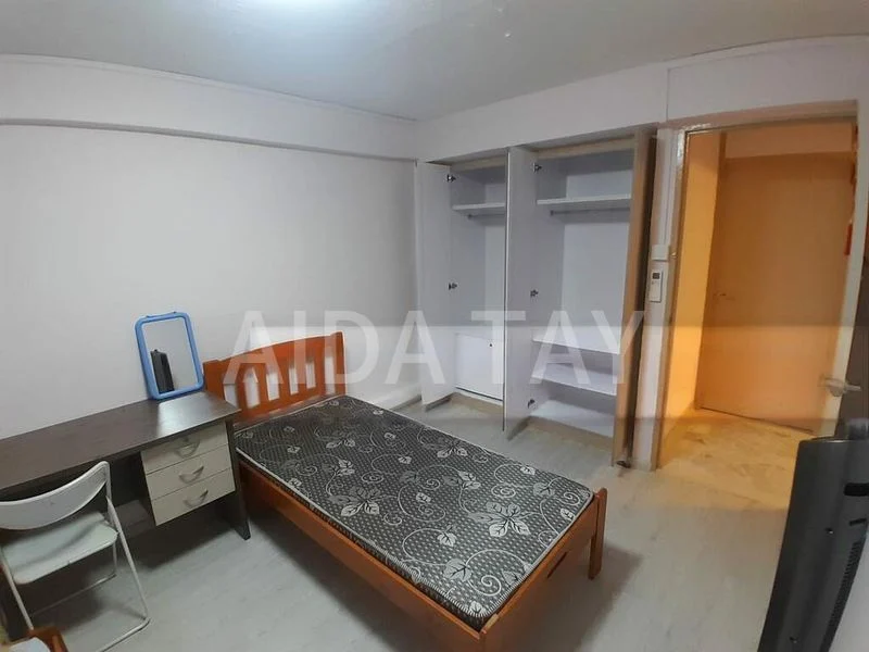 Common Room (HDB) for Rent in  59 Marine Terrace - Image 2