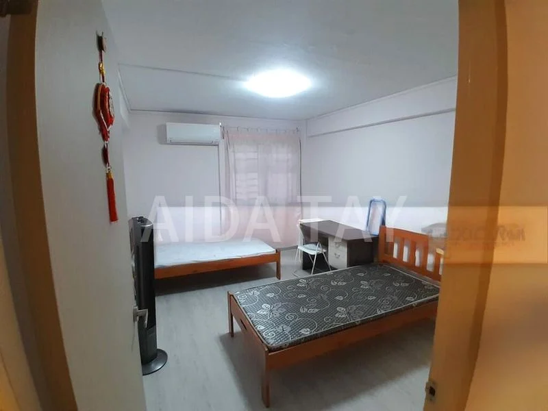 Common Room (HDB) for Rent in  59 Marine Terrace - Image 1