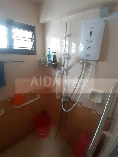 Common Room (HDB) for Rent in  59 Marine Terrace - Image 9