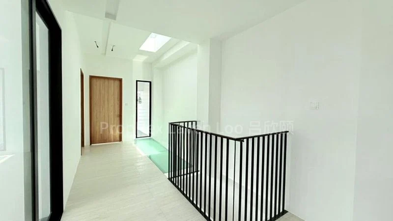 10 Bed Semi-Detached House (Landed) for Sale in  Hougang View - Image 6