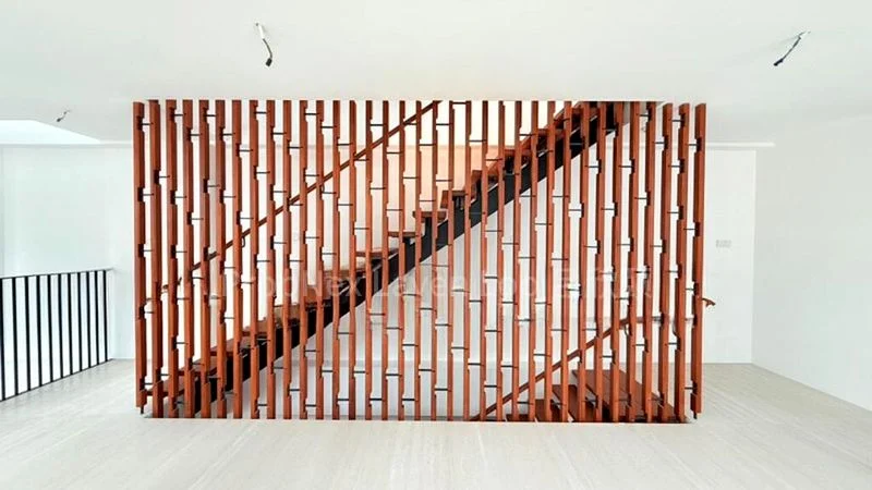 10 Bed Semi-Detached House (Landed) for Sale in  Hougang View - Image 2