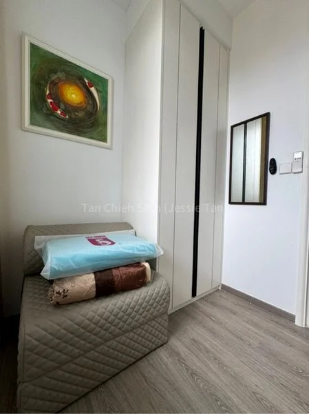 Common Room (Condo) for Rent in Royal Hallmark - Image 1