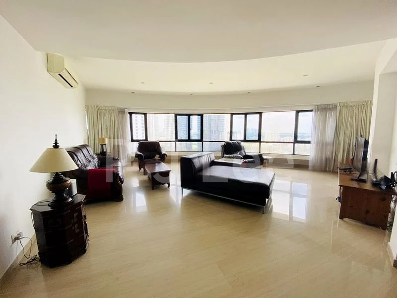 3+1 Bed Condo for Rent in  The Draycott - Image 2