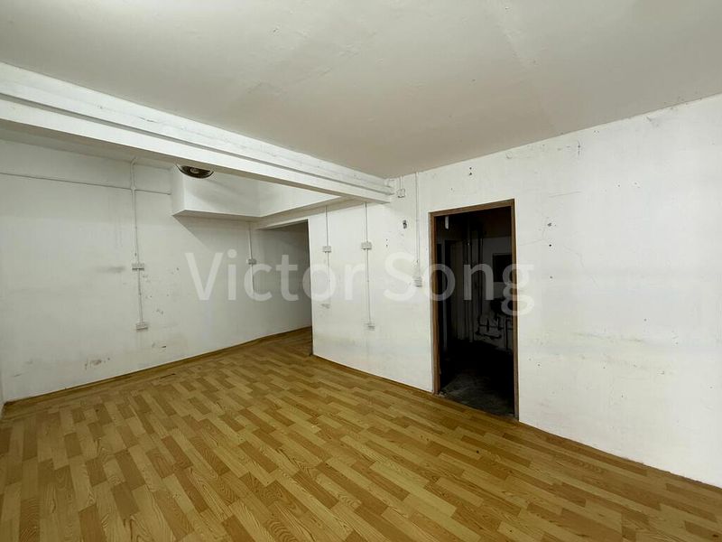 Shop / Shophouse for Sale: Changi Road, Road Facing Shop House - Image 3