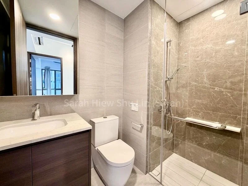 2 Bed Condo for Rent in Pasir Ris Drive 8 - Image 5