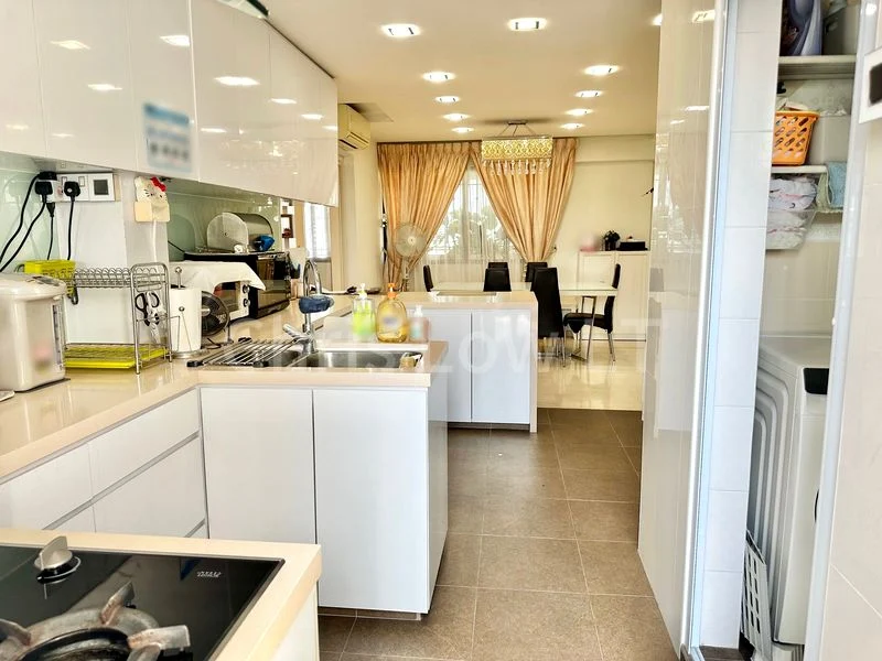 Maisonette HDB for Sale in  466 Pasir Ris Street 41 - Image 12