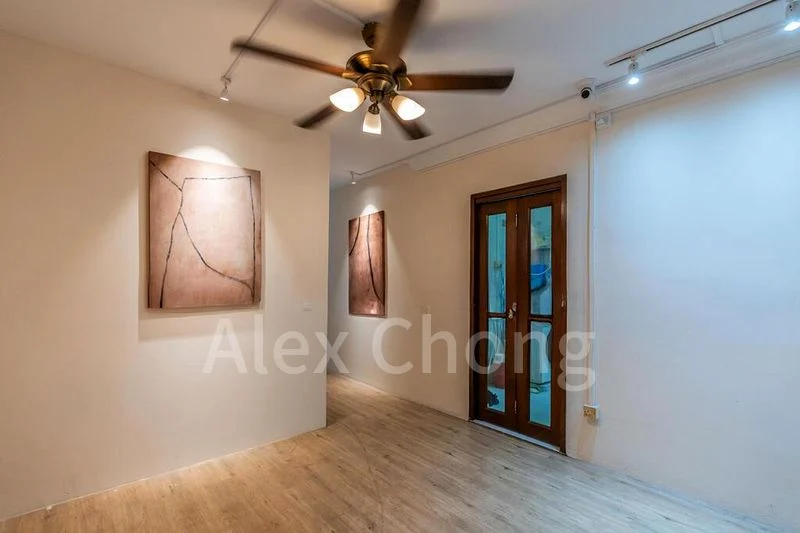 5 Room (5I) HDB for Sale in  672B Klang Lane - Image 3