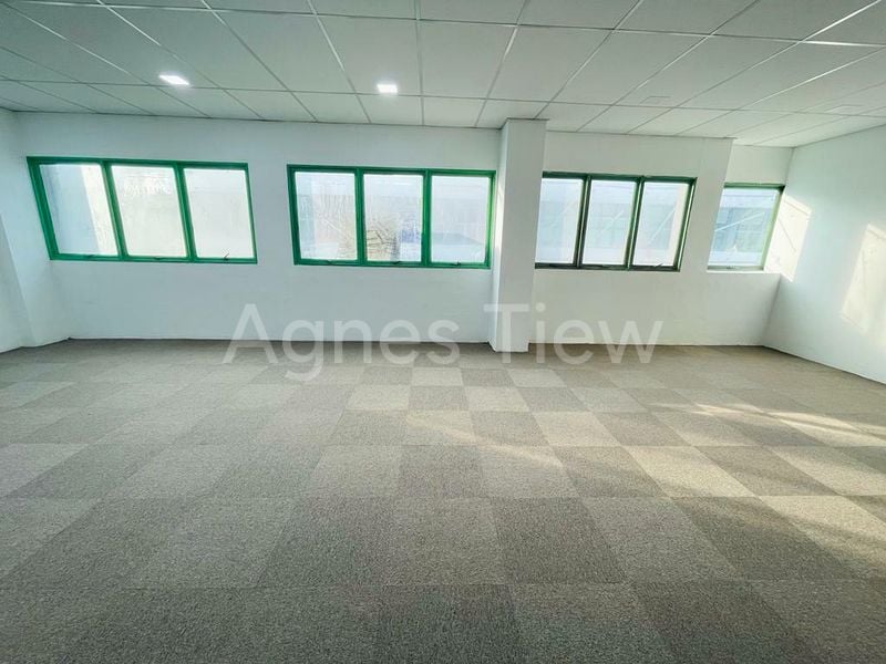 Office for Rent: Shun Li Industrial Park - Image 3