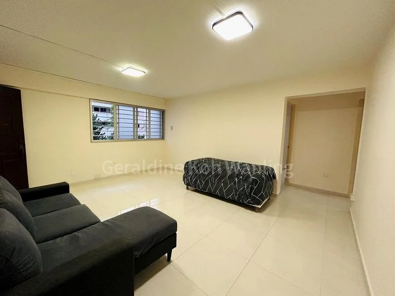 4 Room (4NG) HDB for Rent in  219 Jurong East Street 21 - Image 4