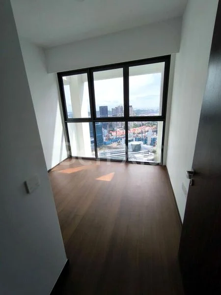 3 Bed Condo for Sale in  One Pearl Bank - Image 4